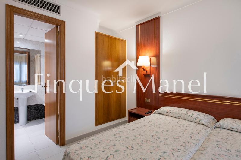 Foto 66f90080-058e-47f5-b9b2-c80ccb152173. Edifici a avinguda de girona 11 a Eixample Residencial Escala (L´)