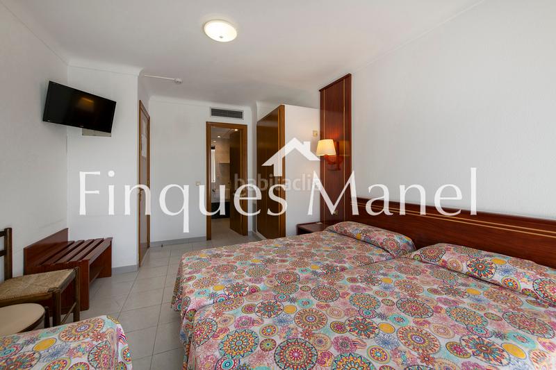 Foto 7a9ceaed-5f8b-40b2-95ff-9775e4def0dd. Edifici a avinguda de girona 11 a Eixample Residencial Escala (L´)