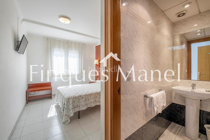 Foto 99e9bcff-8969-4002-9602-aac5dbd6824a. Edifici a avinguda de girona 11 a Eixample Residencial Escala (L´)