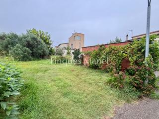Terreno residencial en Passeig de mossèn lluís constans 12. Parcel·la en venda a banyoles