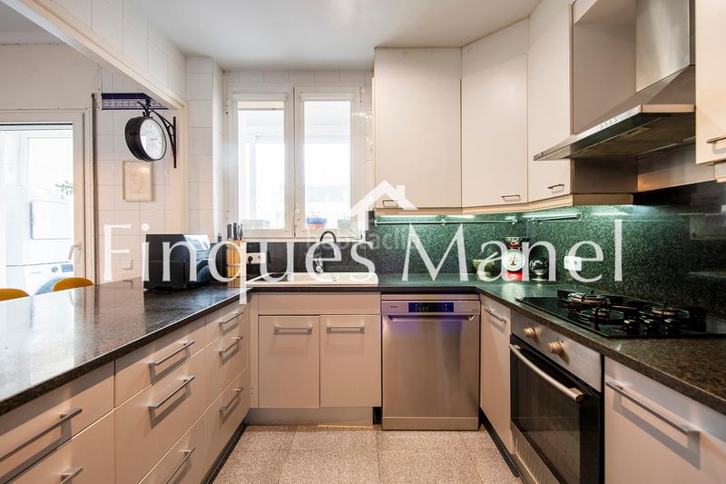 Foto b8a1d5f1-aeb5-47e3-bde5-7d627ba40a2c. Appartement dans carrer saragossa 9 dans Eixample Sud-Migdia Girona