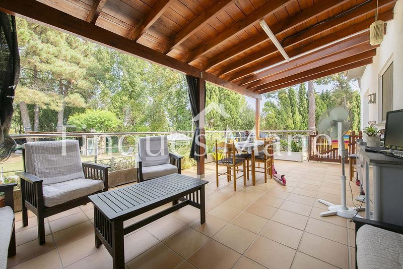 Foto ab301d33-2c3c-4e0c-bbd3-73767ea1e81c. Casa amb piscina a Fontcoberta