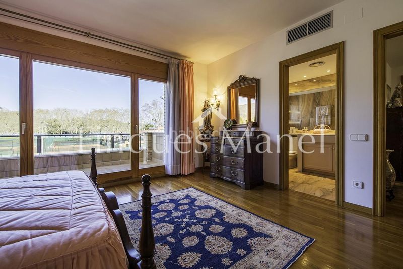 Foto 535d16d5-6145-49d4-b99f-cc0ccca5dd26. Casa amb piscina a Banyoles