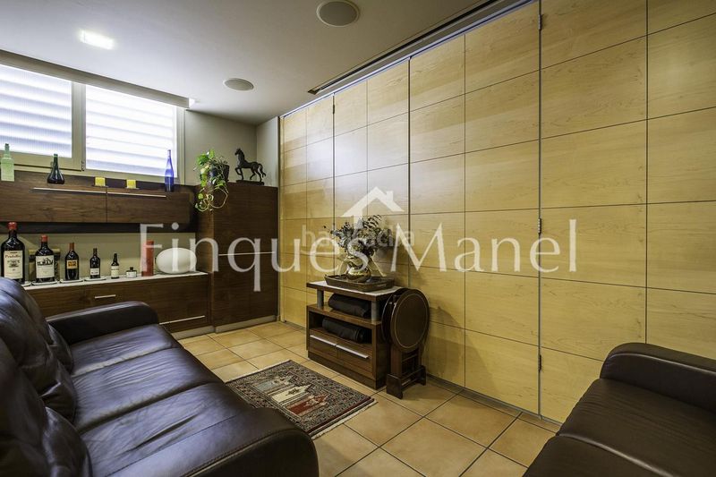 Foto bd4ae626-382e-4c40-a8ac-3a49d1dfe015. Casa amb piscina a Banyoles