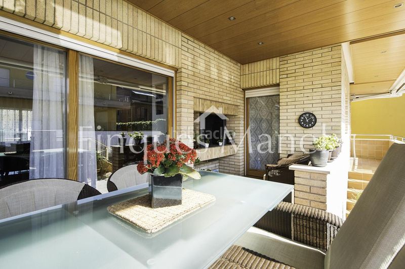 Foto d9a5f6cb-9185-4441-8df3-955f2fa9d431. Casa amb piscina a Banyoles