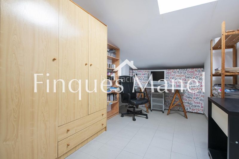 Foto be2ecdd2-f83f-4476-85e3-0583c3535c52. Pis amb aparcament a Banyoles