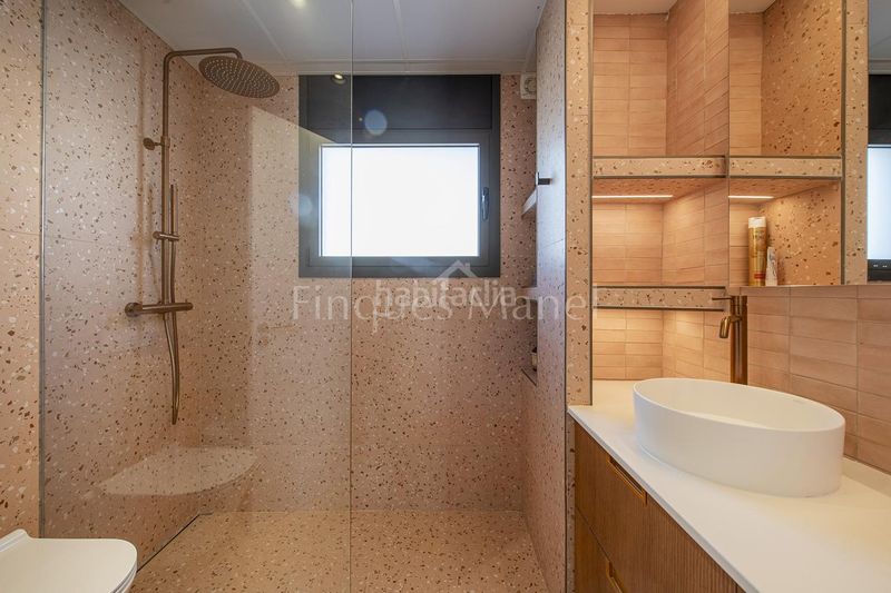 Foto 2afe486c-fb85-47e5-b176-321e5e2b175f. Casa a Banyoles