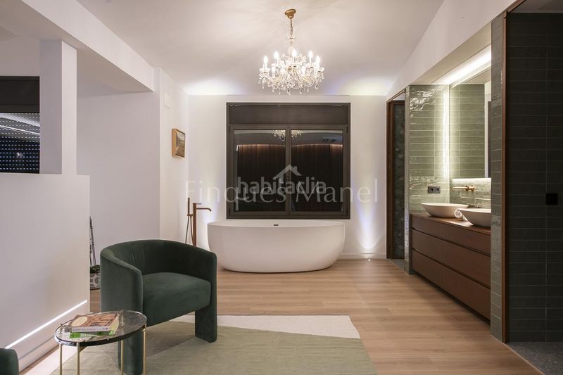 Foto e51e0f73-d535-40d1-b26f-76d41cf6cd47. Casa a Banyoles
