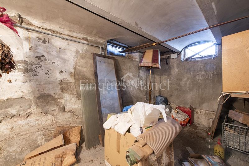 Foto 7915d219-86df-40d5-9476-eea28c450e4d. Casa amb calefacció aparcament a Banyoles