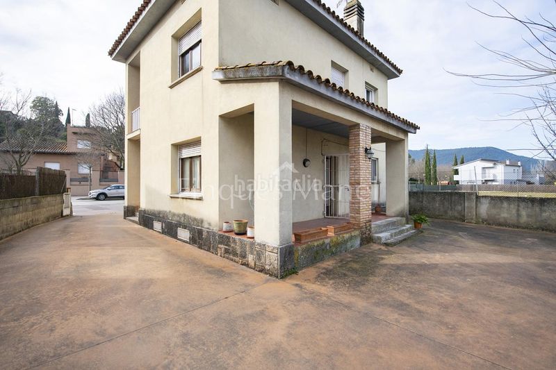 Foto be04fab7-7209-458e-9919-dd4c762f8e03. Casa amb calefacció aparcament a Banyoles