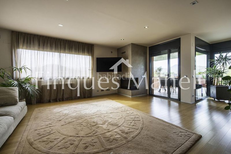 Foto 4d8b3c0c-9069-4183-bcf1-c818114c20fc. Pis amb aparcament a Olot