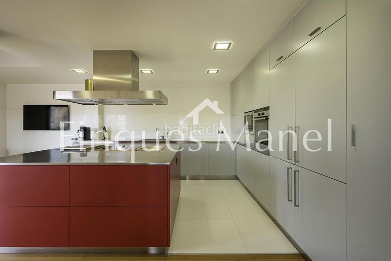 Foto d7d8e362-ea9c-45a6-b2f9-7366fcf99011. Pis amb aparcament a Olot