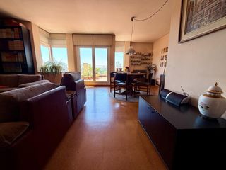 Affitto Duplex in Santa Eugenia. Pis dúplex de lloguer a girona  zona santa eugènia