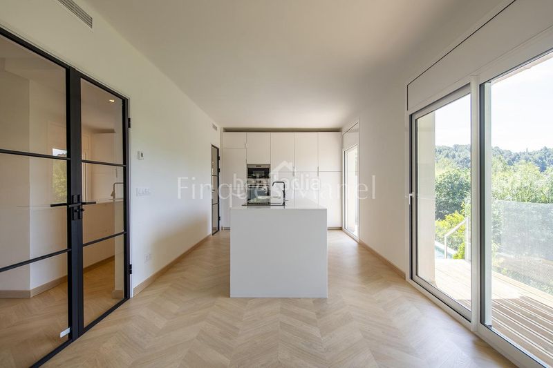 Foto 94ec7875-78f8-495a-97d6-f70e23857081. Casa a Banyoles