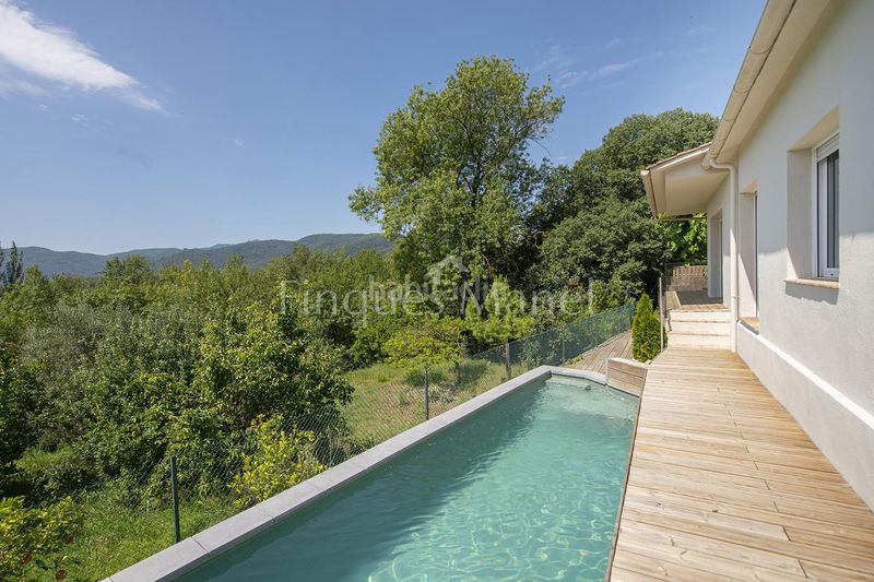 Foto ba9b2bfa-f81f-4864-b1ca-627d8d625d91. Casa a Banyoles