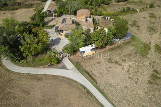 Masia  Pla de mont. Masia en venda la cellera de ter