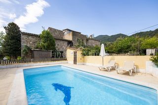 Bauernhof  Pla de mont. Finca amb projecte de càmping