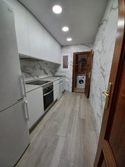 Miete Etagenwohnung in Estació de França. Piso 3 hab. con terraza y ascensor - muy centrico