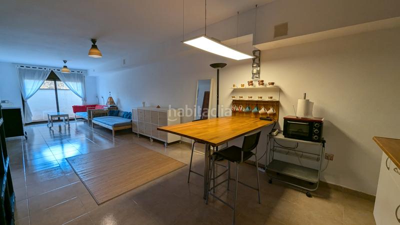 Foto 6ad6e638-e9de-4c52-8bd6-628ecd09e357. Alquiler local comercial local ideal para oficina privada o despacho. en Llagostera