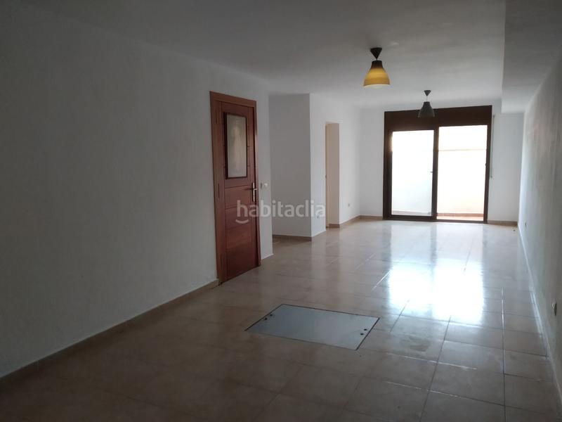 Foto 6f138d7a-2327-464d-a9bb-e063272e247e. Alquiler local comercial local ideal para oficina privada o despacho. en Llagostera