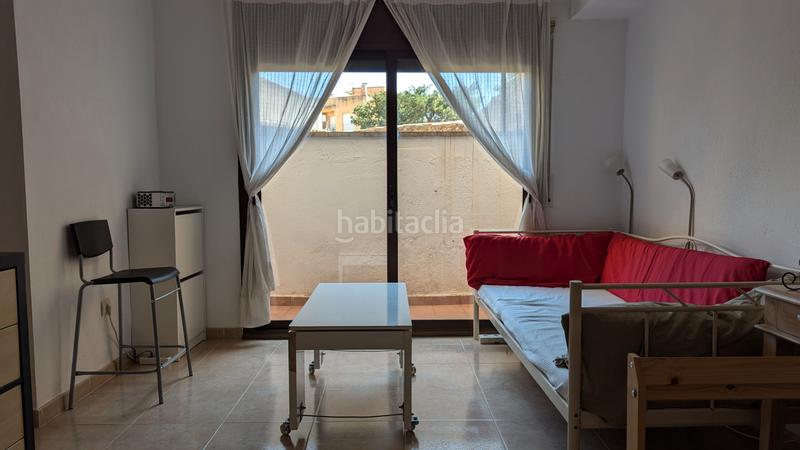 Foto 6f6451b0-5b4b-4e42-89d0-8765185fad77. Alquiler local comercial local ideal para oficina privada o despacho. en Llagostera