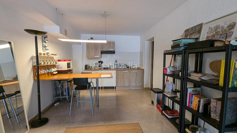 Foto ef439832-f58c-4236-b8a5-cd32b4d1fc34. Alquiler local comercial local ideal para oficina privada o despacho. en Llagostera
