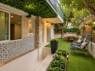 Casa en Tueda. Casa con gran sala polivalente, garaje y buhardilla en sant feli