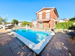 Casa a Llagostera. Casa en venta en llagostera
