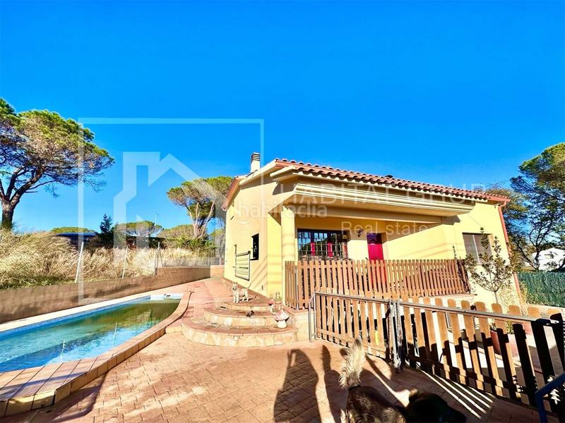 Foto f73be908-8df9-4bca-b42b-f9f76dabc606. Casa a Llagostera