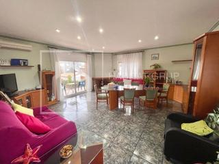 Casa a Llagostera. Casa urbanización els escuts