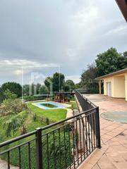 Casa a Bescanó. Casa en venta en montfullà
