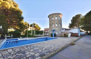 House in Passeig Marítim. Casa con piscina a 500m de la playa!