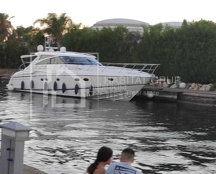 Foto 9fd74f68-934f-4b81-9f93-72cf1d25a127. Casa chalet en venta en Port Grec - Port Moxó Empuriabrava