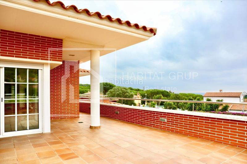 Foto 2793e297-695d-444b-90a7-48440cf01e73. Casa chalet con piscina en Cabanyes-Mas Ambrós-Mas Pallí Calonge