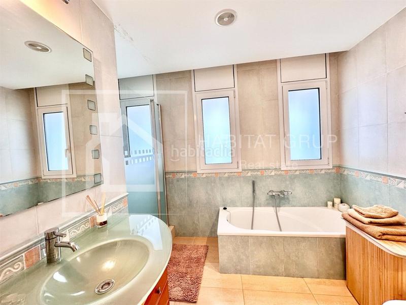 Foto 38ee9a15-7397-4df7-b803-ef73b35dc38e. Casa chalet con piscina en Cabanyes-Mas Ambrós-Mas Pallí Calonge
