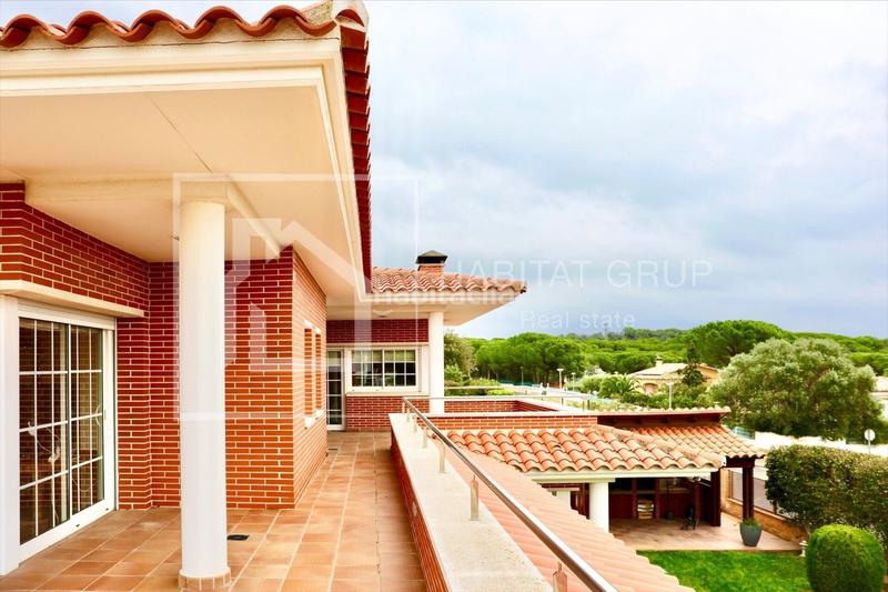 Foto 3c371aa8-37f2-49a0-94f2-533eeefae05d. Casa chalet con piscina en Cabanyes-Mas Ambrós-Mas Pallí Calonge