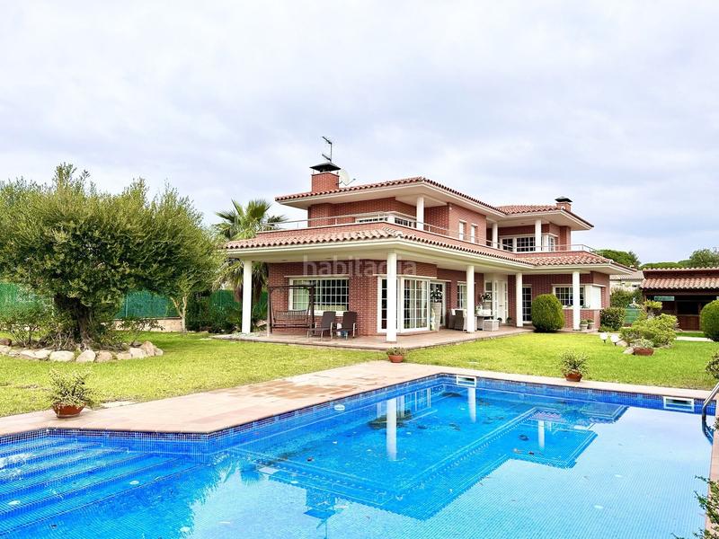 Foto b6f62e9a-0ed3-4dff-b11f-7e734cdb60bd. Casa chalet con piscina en Cabanyes-Mas Ambrós-Mas Pallí Calonge