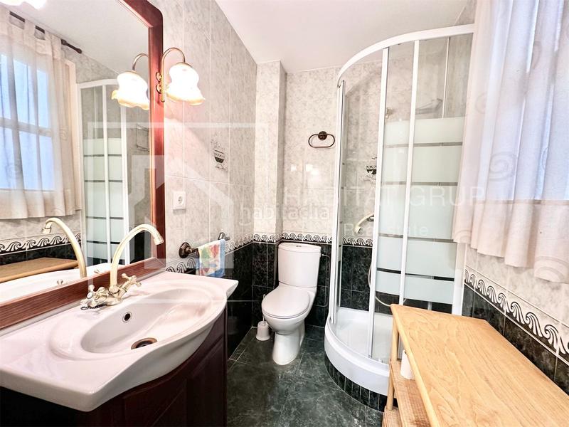 Foto b2fec2dd-c38a-4a75-9fd0-d63ae978d2c8. Pis a Centre Sant Feliu de Guíxols