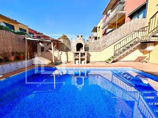 Casa a Cassà de la Selva. Casa adosada en venta en cassà de la selva