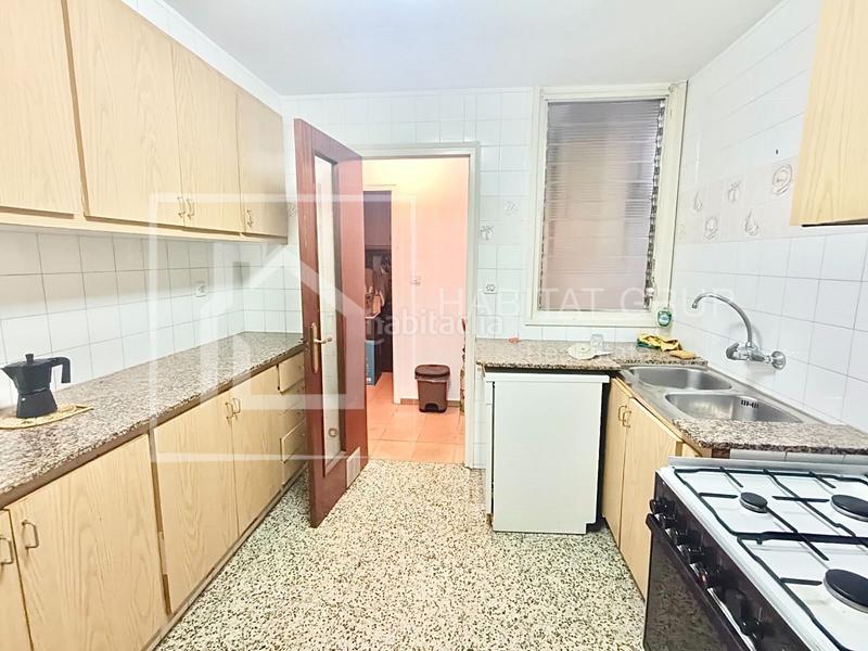 Foto 5c1c1214-3df4-46e3-ad66-3ba34a40daeb. Piso  con gran terraza en el centro ! en Eixample Nord Girona