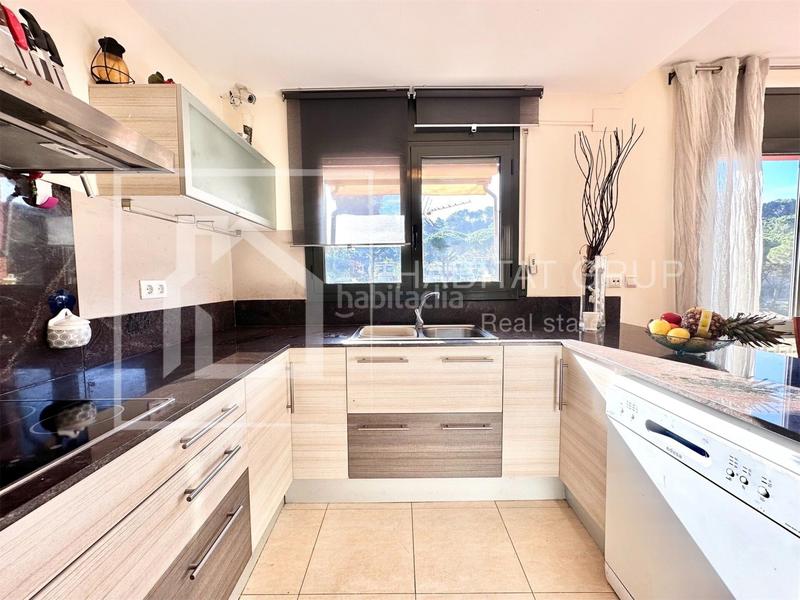 Foto c3f54b7c-d8b7-4675-97b1-2777ca0019f6. Casa  en venta en residencial Begur-esclanyà Begur
