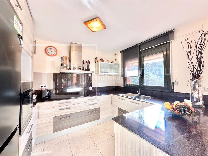 Foto f7d2bacc-62f8-4b1e-a85e-dc827f2f191c. Casa  en venta en residencial Begur-esclanyà Begur