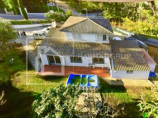 Casa a Golf Costa Brava. Chalet en venta en santa cristina daro