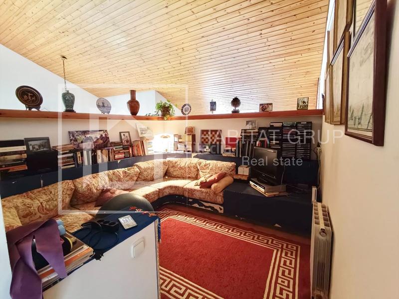 Foto 338a7c09-74f4-435b-a9dd-4cb0205a9ecf. House in Montjuïc Girona