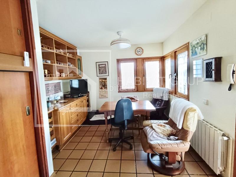 Foto 93acd803-91c5-4ef9-8089-8d7863120f2e. House in Montjuïc Girona