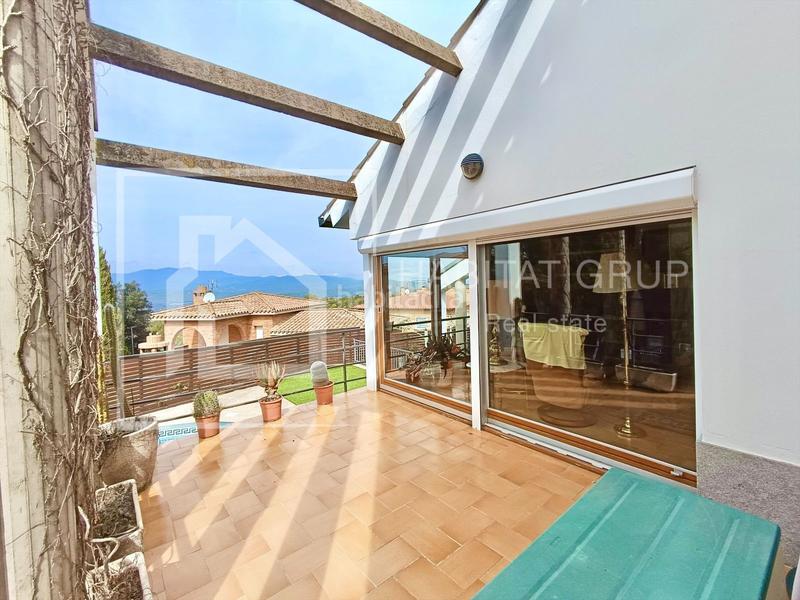 Foto c40fd2e0-e25e-44e3-a7df-2485dd4b6522. House in Montjuïc Girona