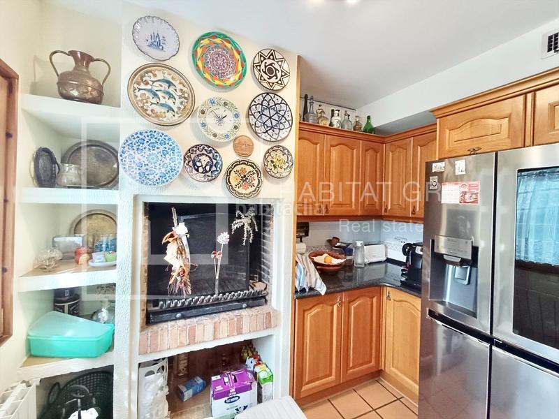 Foto cdaff42e-b423-4108-b450-53d1c33b2989. House in Montjuïc Girona