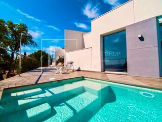 Maison à Cabanyes-Mas Ambrós-Mas Pallí. Villa con vistas al mar en calonge