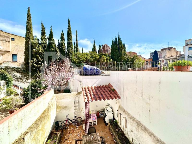 Foto 341d4510-869a-4e71-8db0-02d935174a4e. Casa a Eixample Sant Feliu de Guíxols