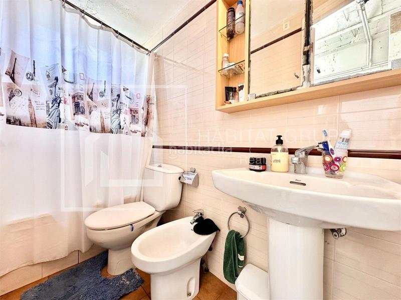 Foto 94120425-9c48-44b6-97c3-29ece5eb19e1. Casa a Eixample Sant Feliu de Guíxols